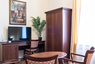 Vila-Lanna-2025-LQ-56